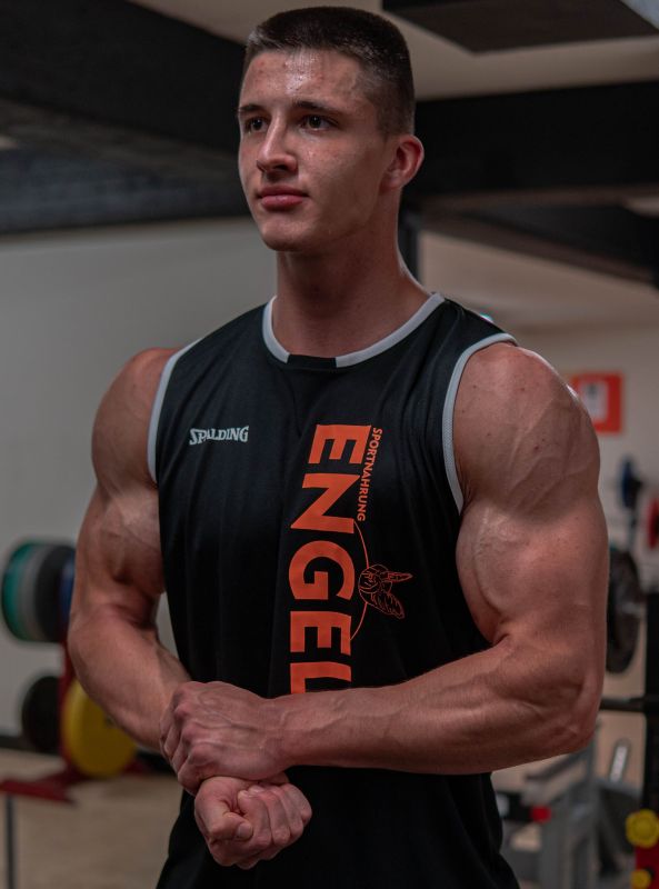 Muskelpump durch intensives Training mit Giant Sätzen Guter Muskeldurchblutung bei intensiven Giant Sätzen