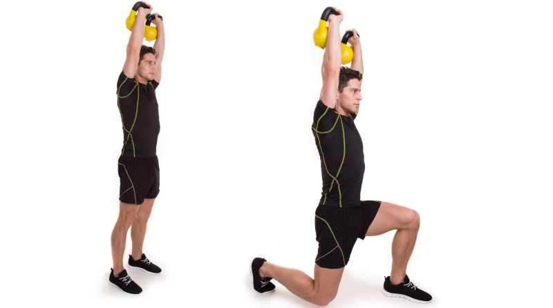 Kettlebell Übung Lunges Kettlebell Lunges / Ausfallschritte