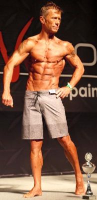 Jean Michael Schneider bei seinem ersten Physique Wettkampf Jean Michael Schneider bei seinem ersten Physique Wettkampf