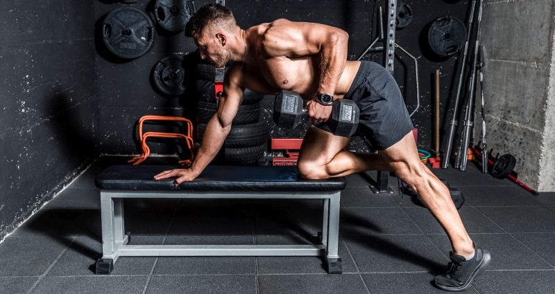 Kraftausdauer Training Rudern Übung im Kraftausdauertraining