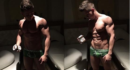 Edgar beim Cheat-Day in der Muskelaufbauphase Edgar beim Cheat-Day in der Muskelaufbauphase